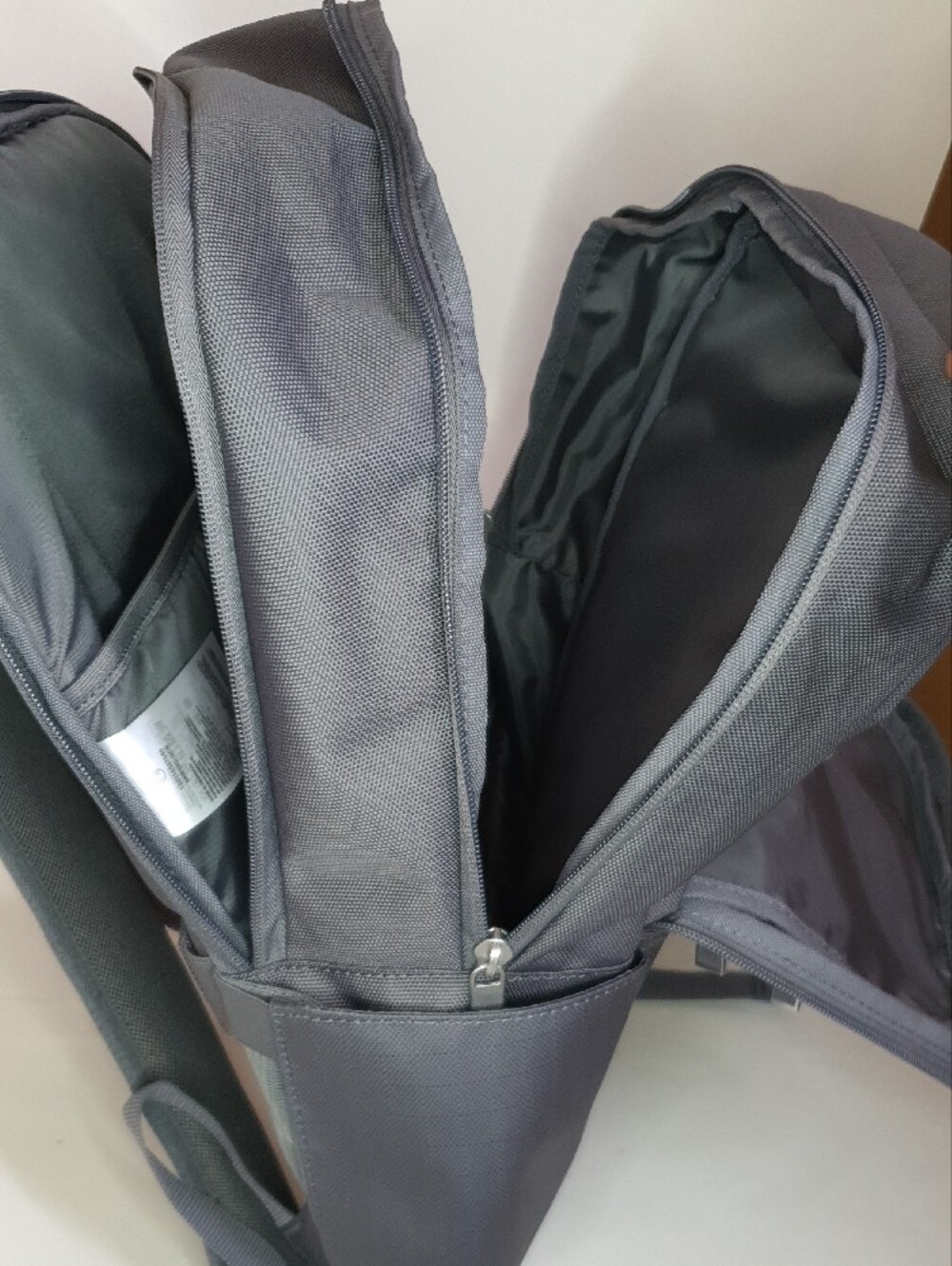 Abercrombie Monaco Laptop Backpack NWT - Picture 9 of 10